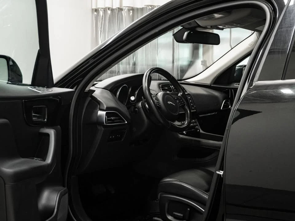 2018 Jaguar F-Pace - Image 4 of 20