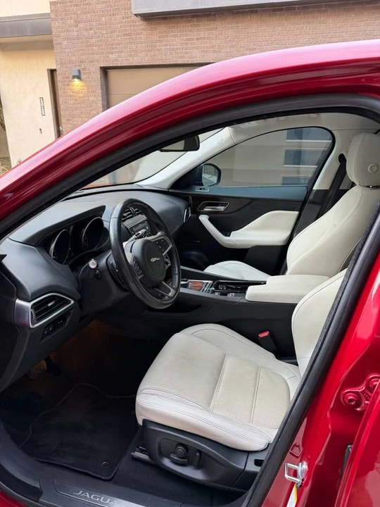 2018 Jaguar F-Pace - Image 7 of 10