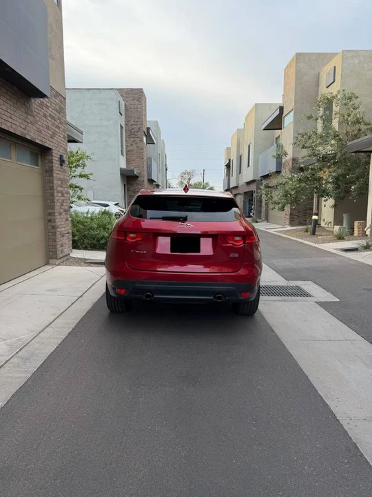2018 Jaguar F-Pace - Image 3 of 10