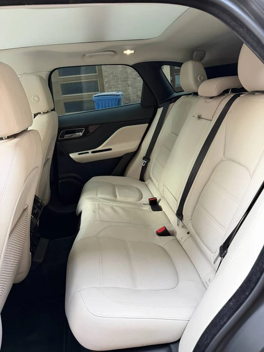2018 Jaguar F-Pace - Image 10 of 10