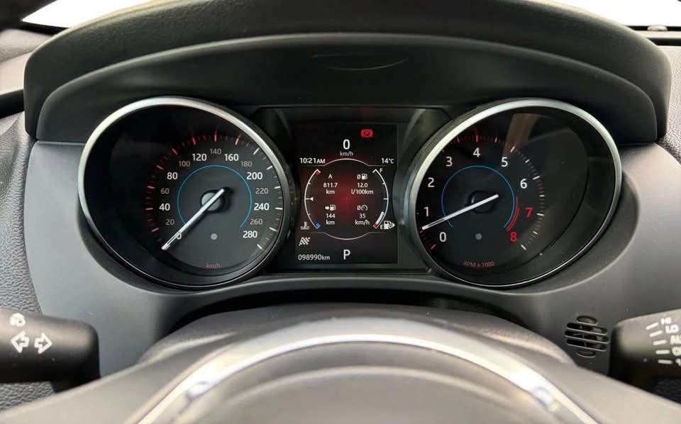 2018 Jaguar F-Pace - Image 12 of 20