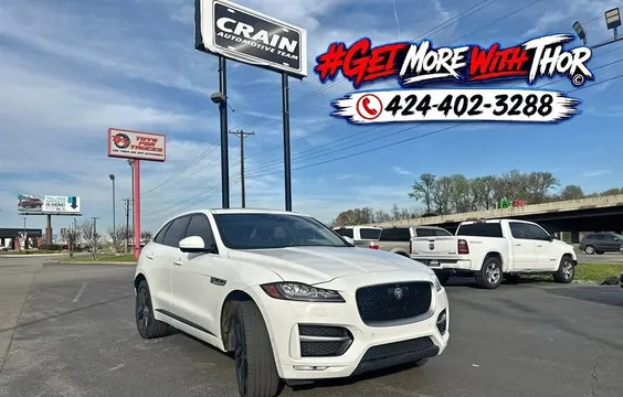 2018 Jaguar F-PACE R-Sport