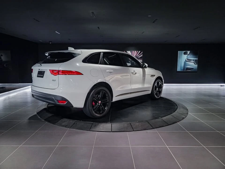 2018 Jaguar F-Pace - Image 4 of 19