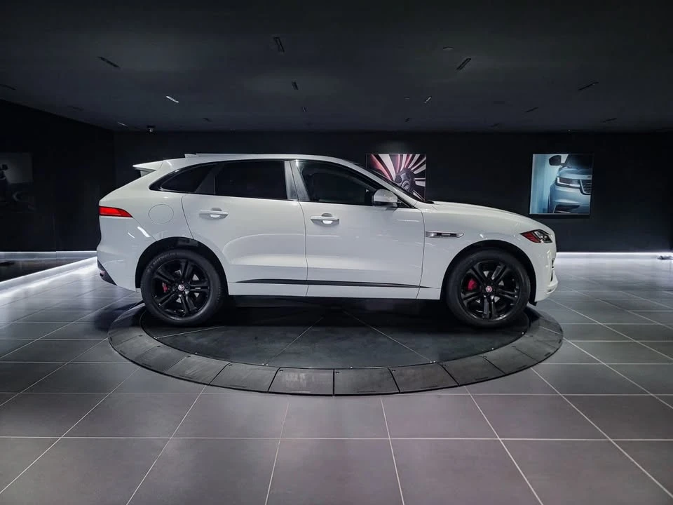 2018 Jaguar F-Pace - Image 2 of 19