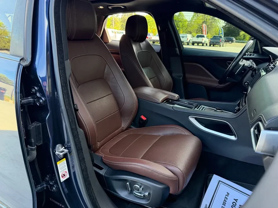 2018 Jaguar F-Pace - Image 17 of 20