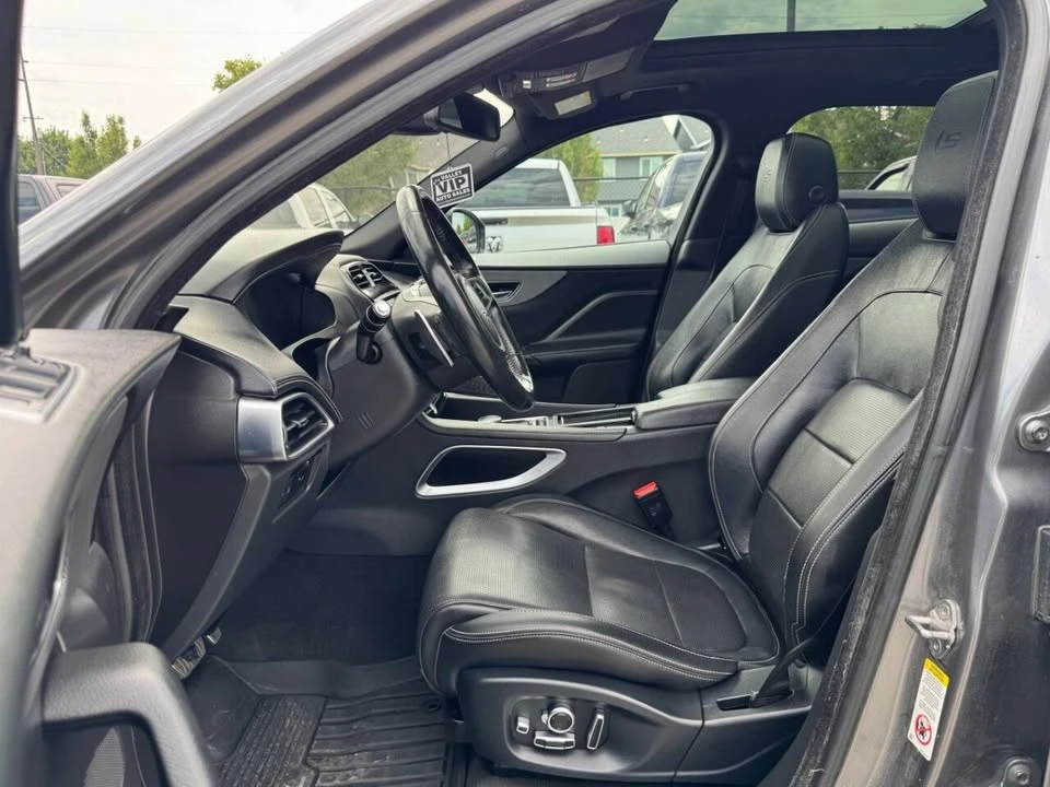 2018 Jaguar F-Pace - Image 11 of 20