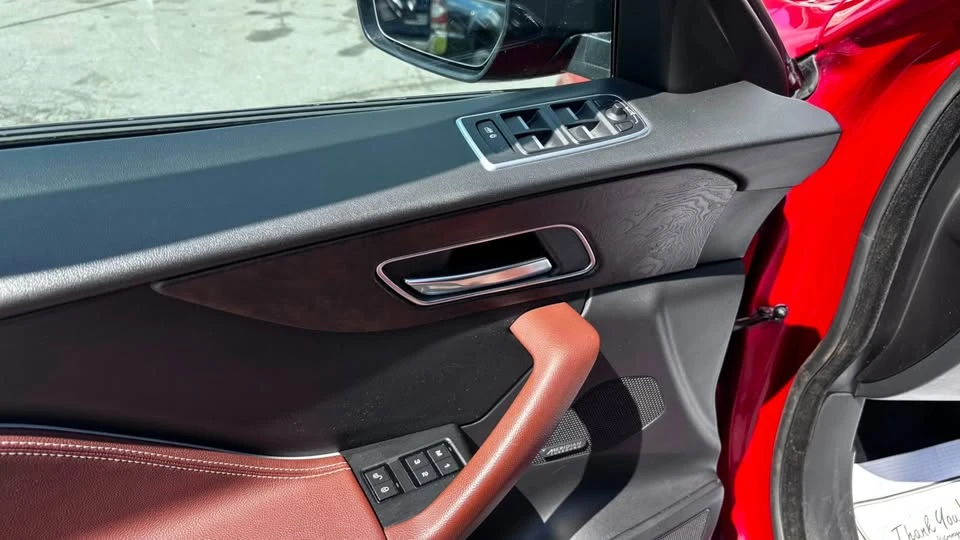 2018 Jaguar F-Pace - Image 16 of 20