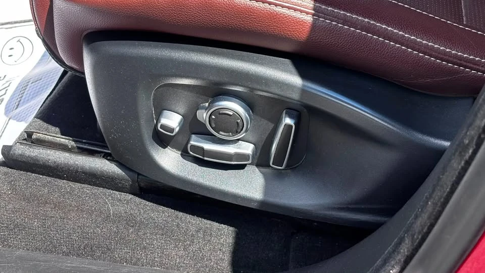 2018 Jaguar F-Pace - Image 17 of 20