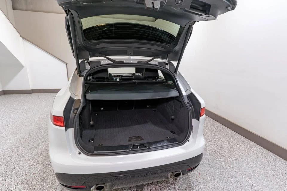 2018 Jaguar F-Pace - Image 19 of 20