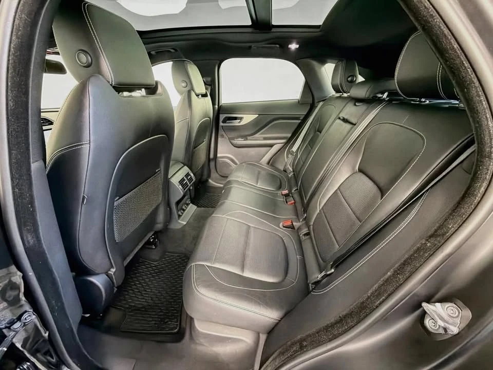 2018 Jaguar F-Pace - Image 6 of 7