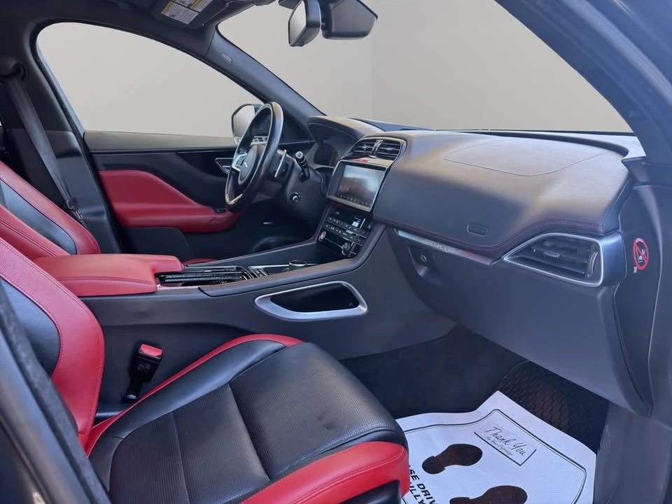 2018 Jaguar F-Pace - Image 13 of 20