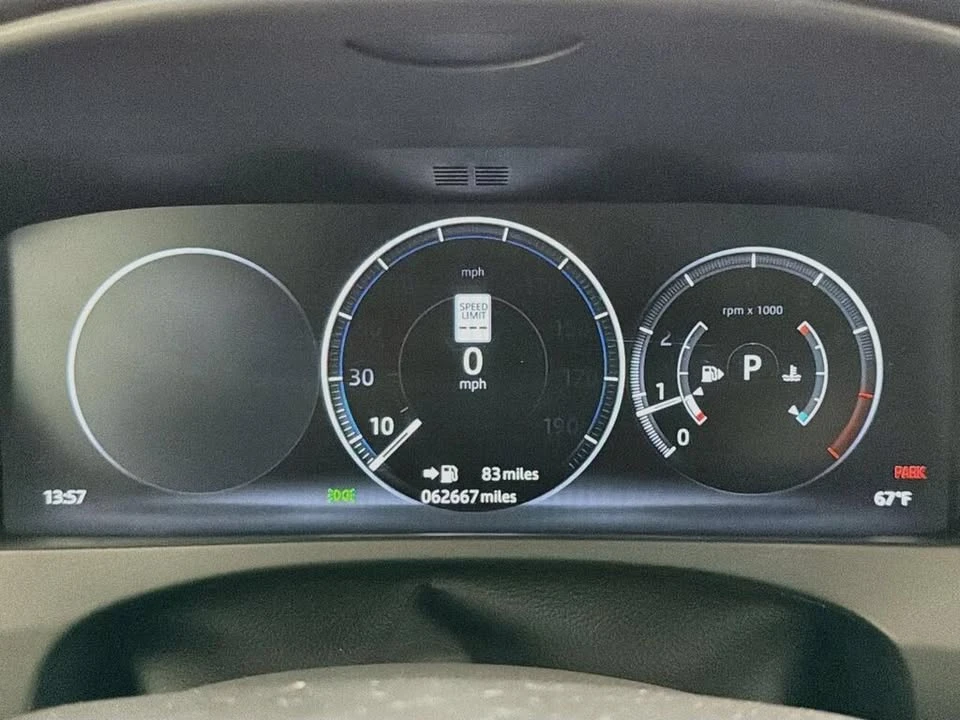 2018 Jaguar F-Pace - Image 11 of 19