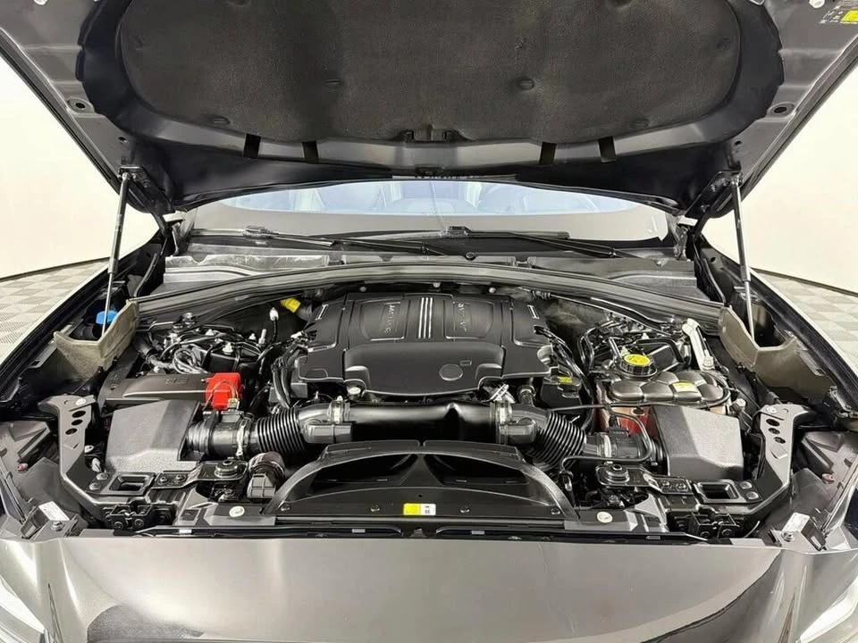 2018 Jaguar F-Pace - Image 5 of 19