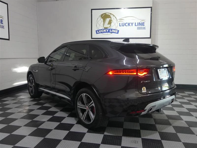 2018 Jaguar F-Pace - Image 13 of 20