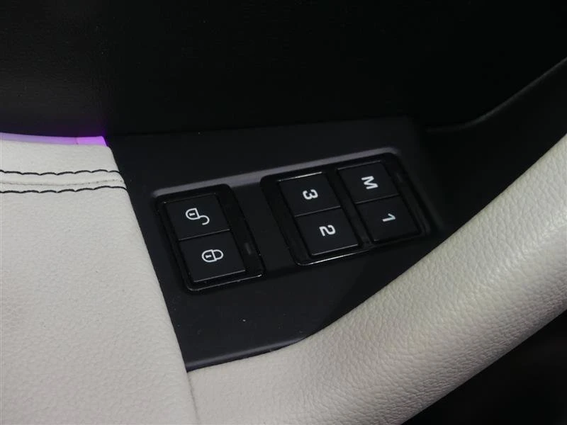 2018 Jaguar F-Pace - Image 10 of 20