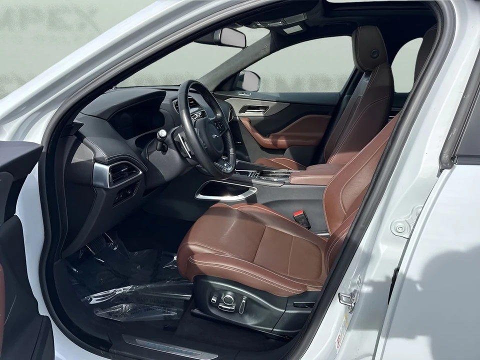 2018 Jaguar F-Pace - Image 9 of 12
