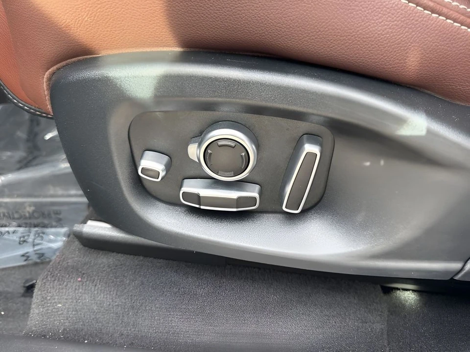 2018 Jaguar F-Pace - Image 10 of 12