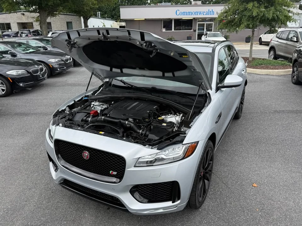 2018 Jaguar F-Pace - Image 19 of 20