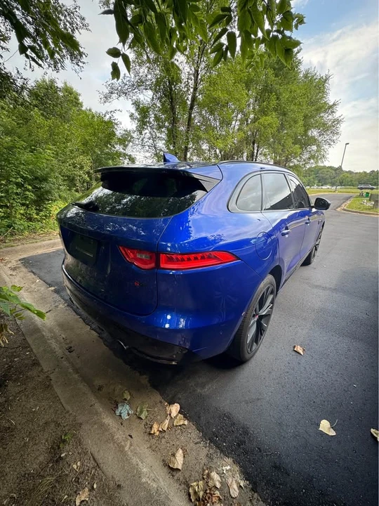 2018 Jaguar F-Pace - Image 7 of 12