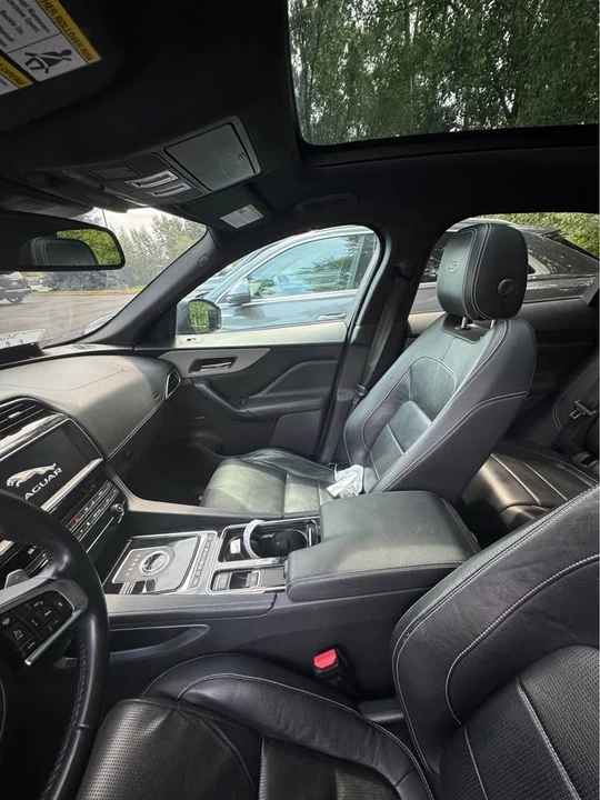 2018 Jaguar F-Pace - Image 9 of 12