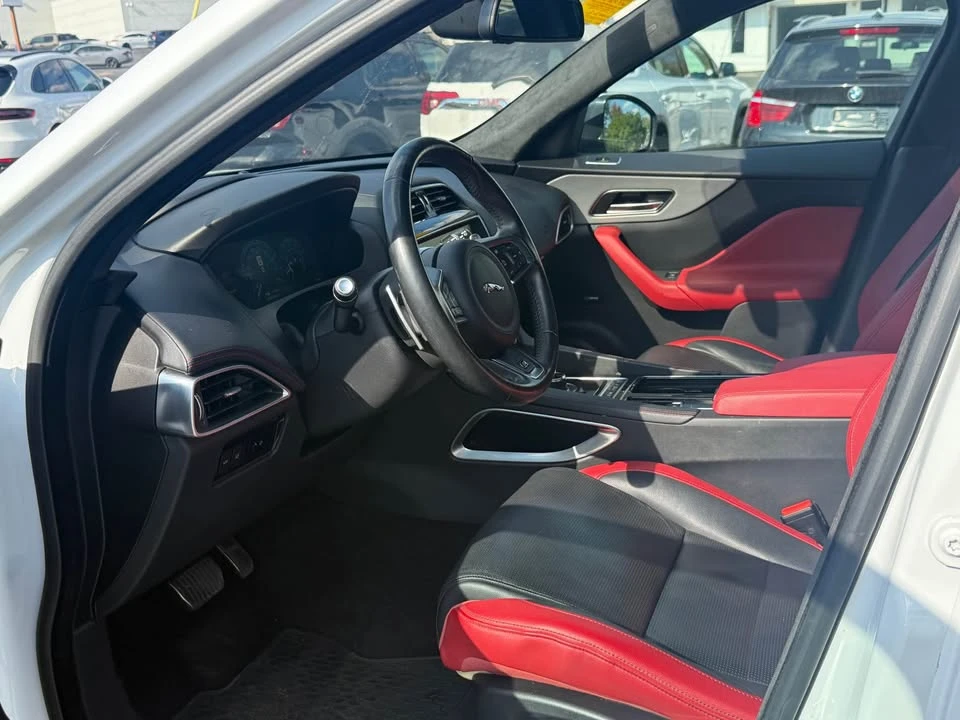 2018 Jaguar F-Pace - Image 7 of 11