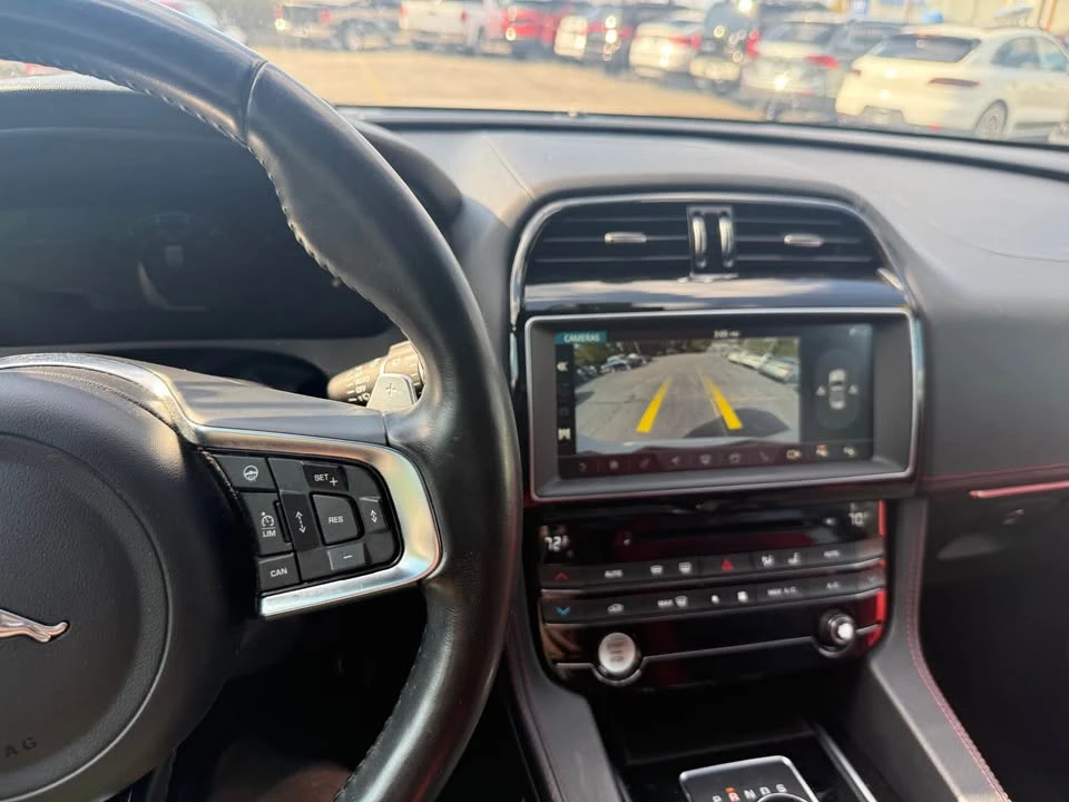 2018 Jaguar F-Pace - Image 11 of 11