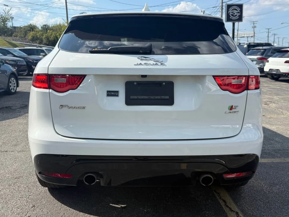 2018 Jaguar F-Pace - Image 10 of 11