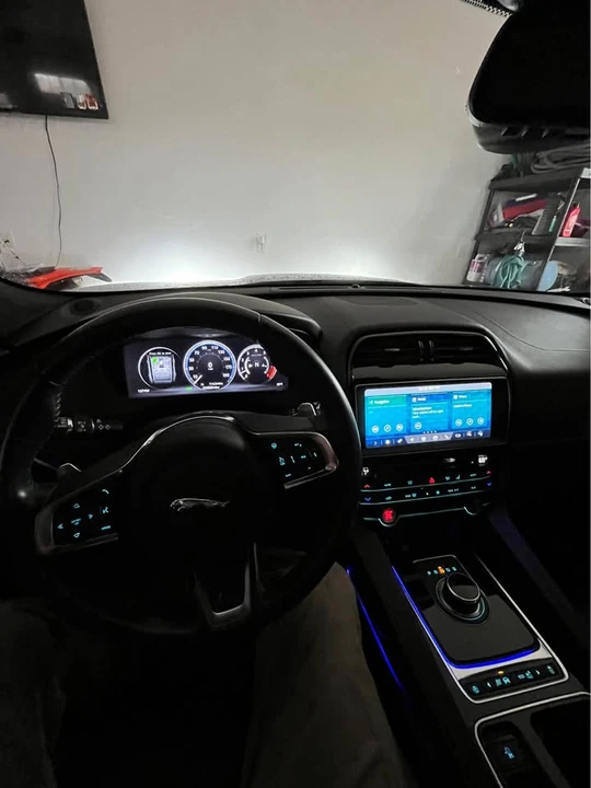 2018 Jaguar F-Pace - Image 6 of 8