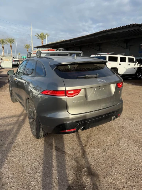 2018 Jaguar F-Pace - Image 5 of 10