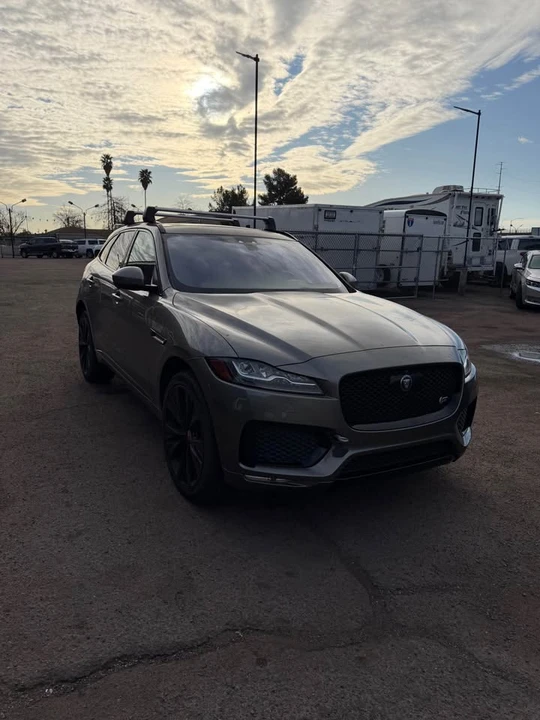 2018 Jaguar F-Pace - Image 3 of 10