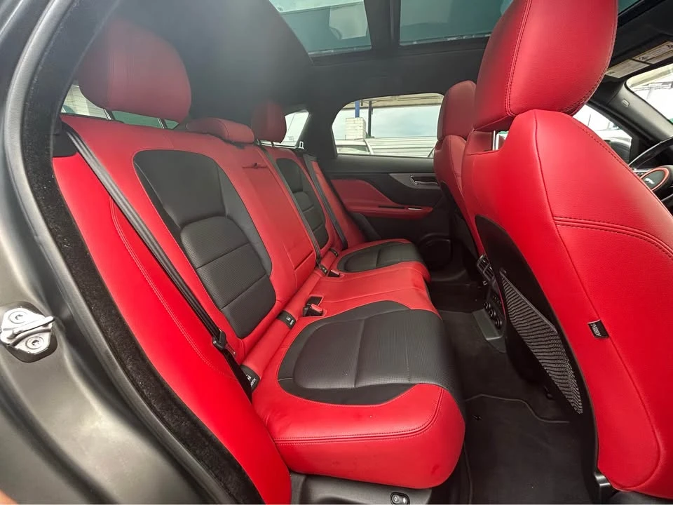 2018 Jaguar F-Pace - Image 3 of 4