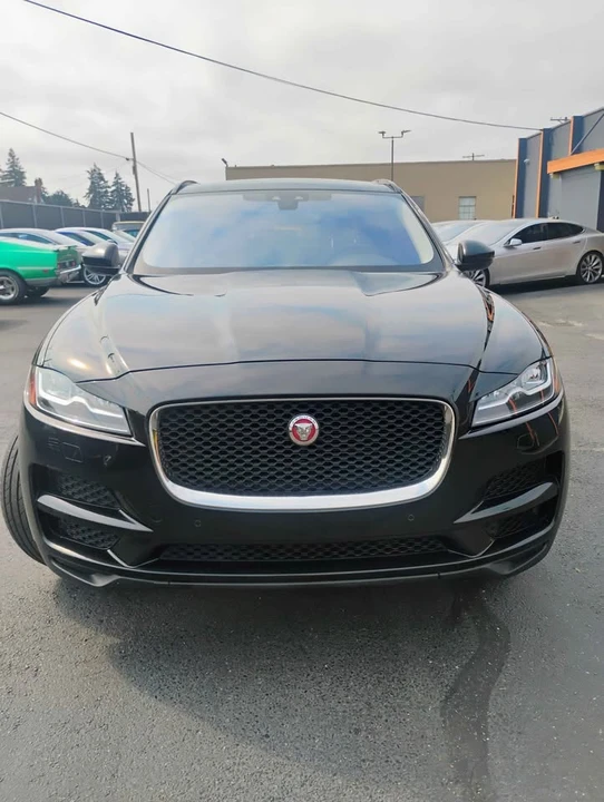 2018 Jaguar F-Pace - Image 2 of 12