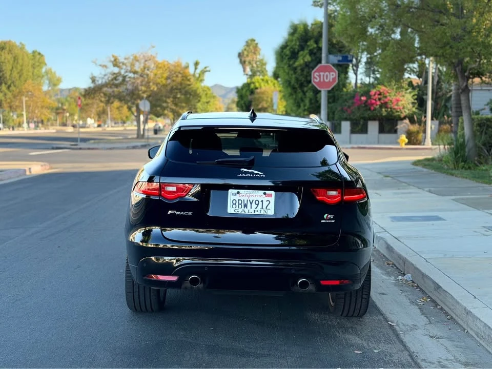 2018 Jaguar F-Pace - Image 6 of 17