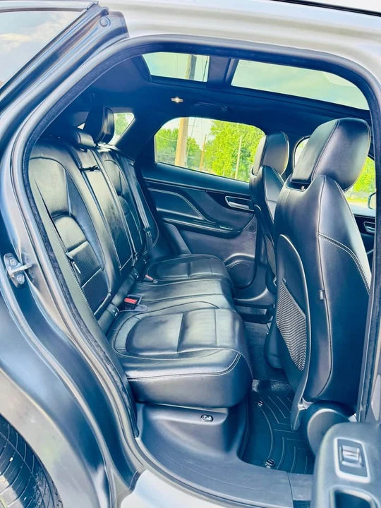2018 Jaguar F-Pace - Image 16 of 20