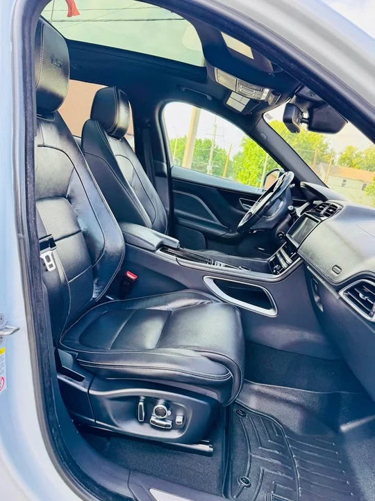 2018 Jaguar F-Pace - Image 18 of 20