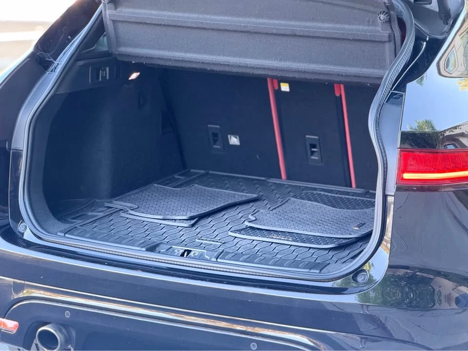 2018 Jaguar F-Pace - Image 7 of 17