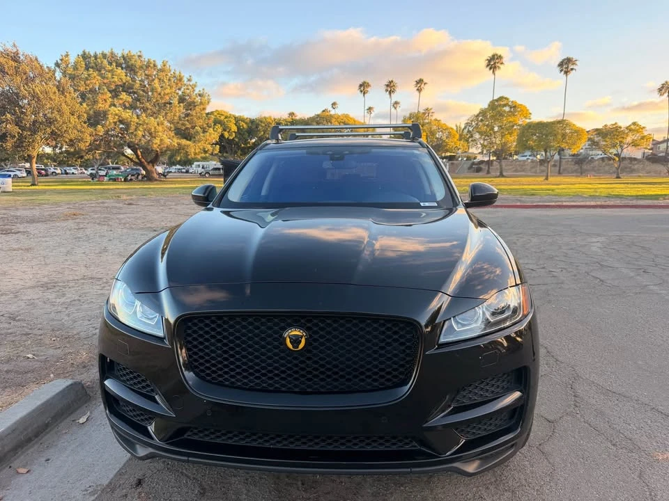 2018 Jaguar F-Pace - Image 2 of 8
