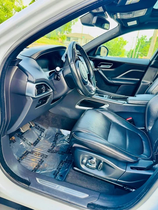 2018 Jaguar F-Pace - Image 20 of 20