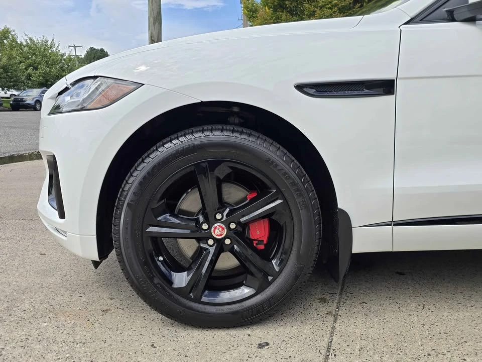 2018 Jaguar F-Pace - Image 10 of 20