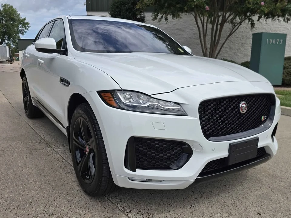2018 Jaguar F-Pace - Image 11 of 20