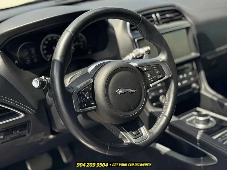 2018 Jaguar F-Pace - Image 11 of 20