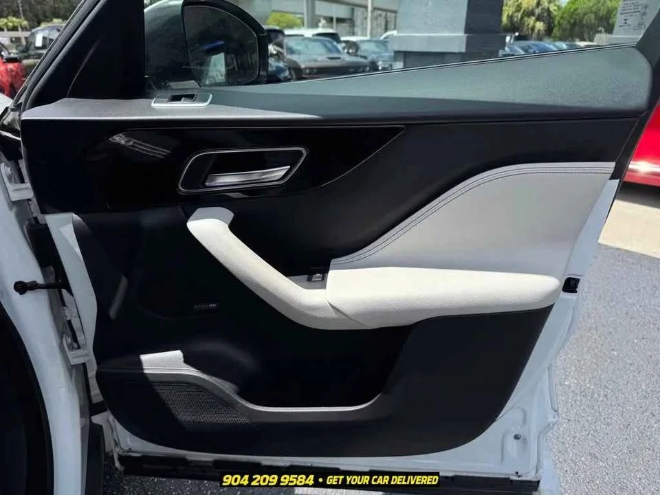 2018 Jaguar F-Pace - Image 18 of 20