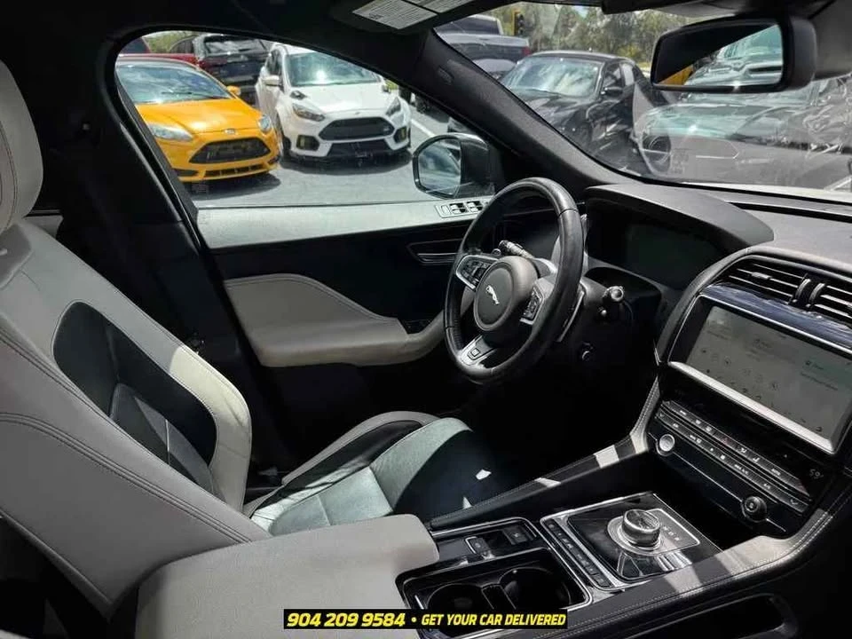 2018 Jaguar F-Pace - Image 17 of 20