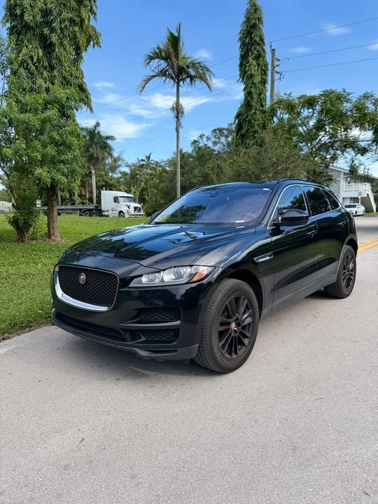 2018 Jaguar F-Pace - Image 3 of 12