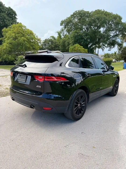 2018 Jaguar F-Pace - Image 4 of 12