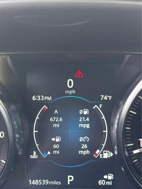 2018 Jaguar F-Pace - Image 17 of 17