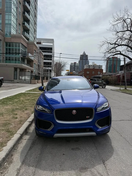 2018 Jaguar F-Pace - Image 2 of 10