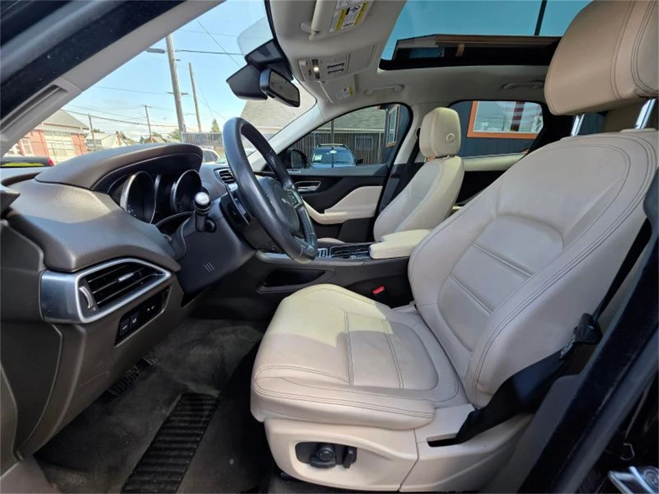 2018 Jaguar F-Pace - Image 9 of 21