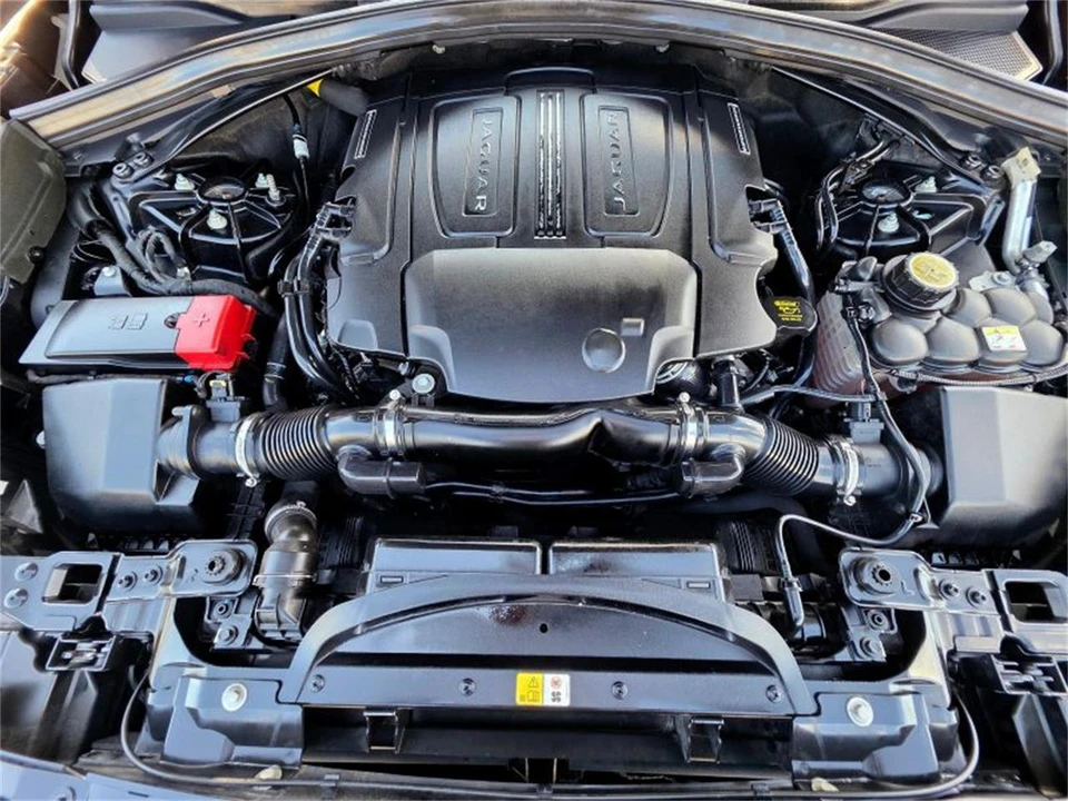 2018 Jaguar F-Pace - Image 20 of 21
