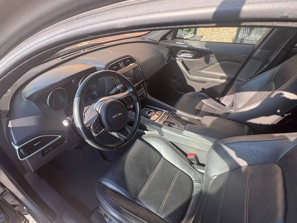2018 Jaguar F-Pace - Image 8 of 8